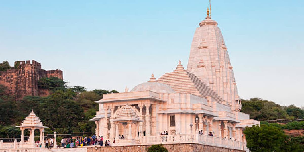 Birla Mandir Jaipur: White Marble Temple at Moti Dungri Hill Birla Mandir Jaipur View