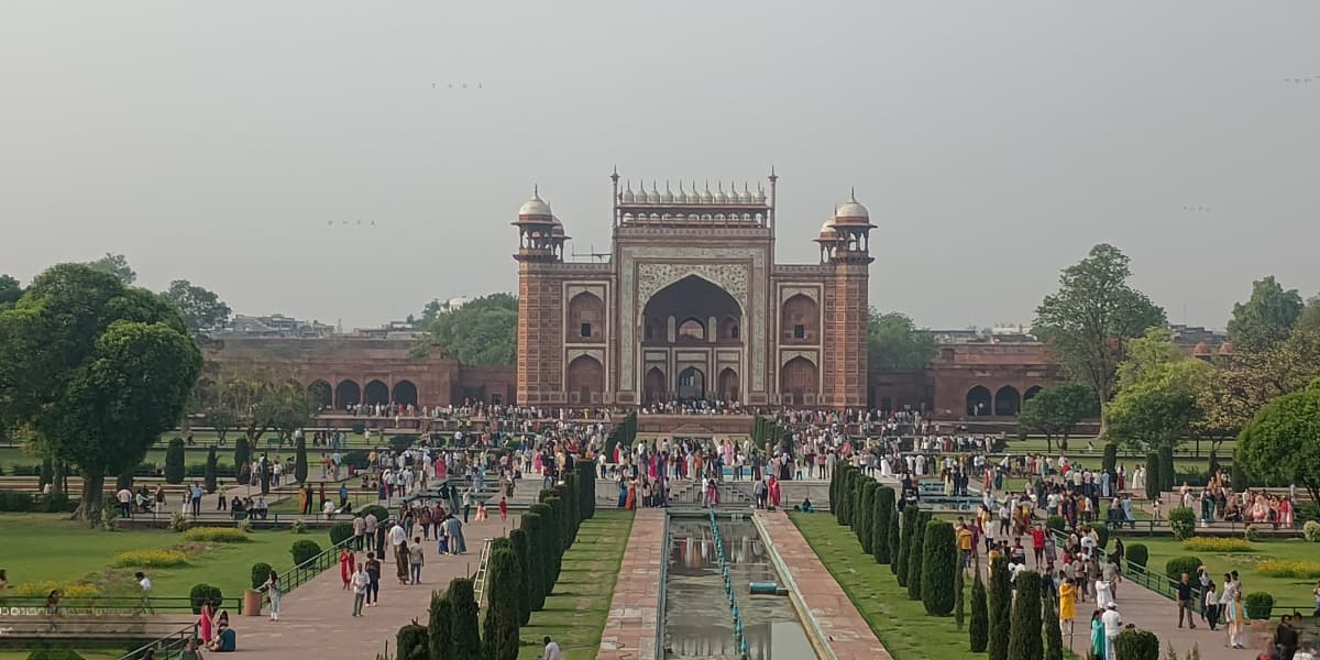 Fatehpur Sikri in One Way Cab Jaipur to Agra Fatehpur Sikri in Agra Cab Service