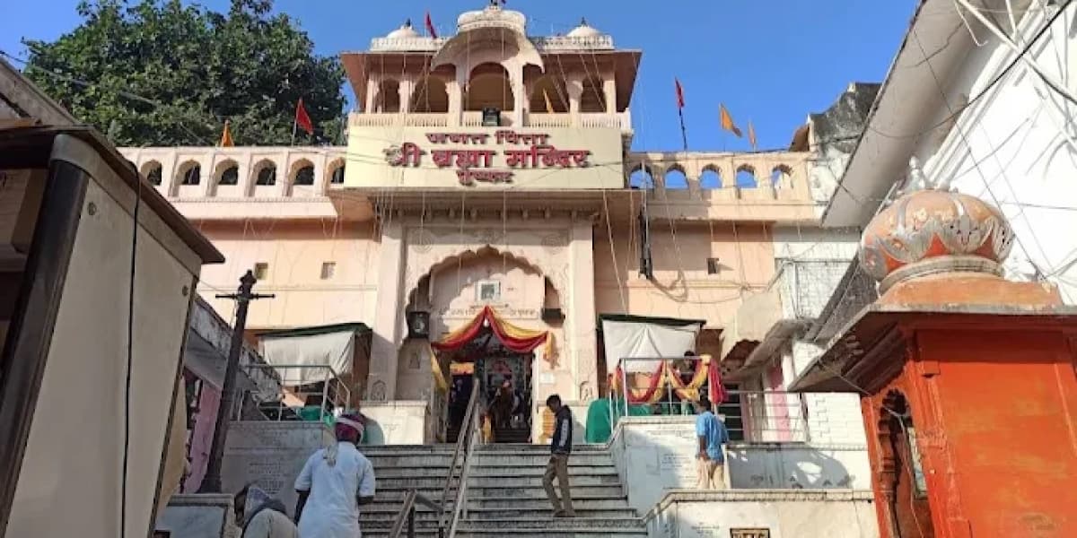 Brahma Temple Pushkar Tour | Book Local Taxi Service Pushkar Brahma Temple