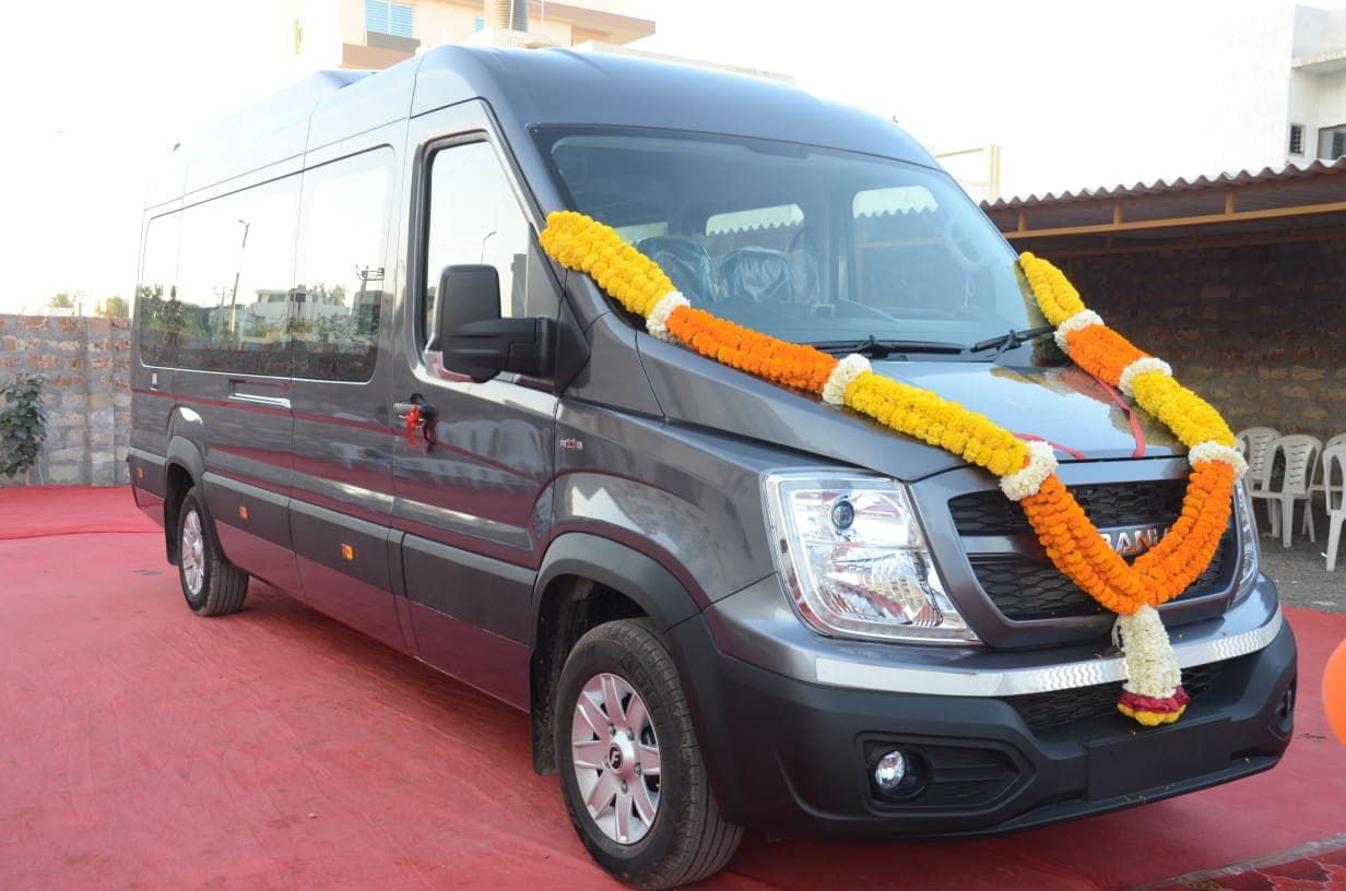 17 Seater Force Urbania van rental service in Bikaner 17 Seater Force Urbania rental in Bikaner